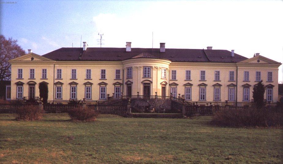 Foto: Nov� Hrady-Emp�rov� z�mek