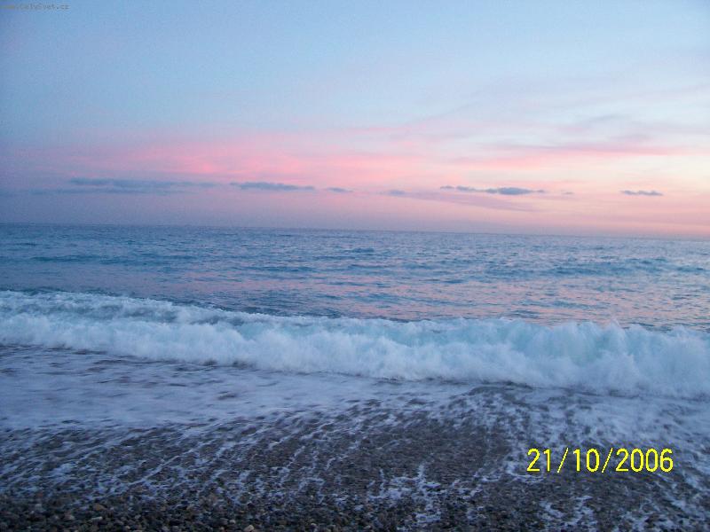 Foto: Nice-Ve�er na pl�i v Nice