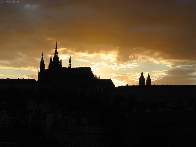 Foto: Z�pad za Pra�sk�m hradem