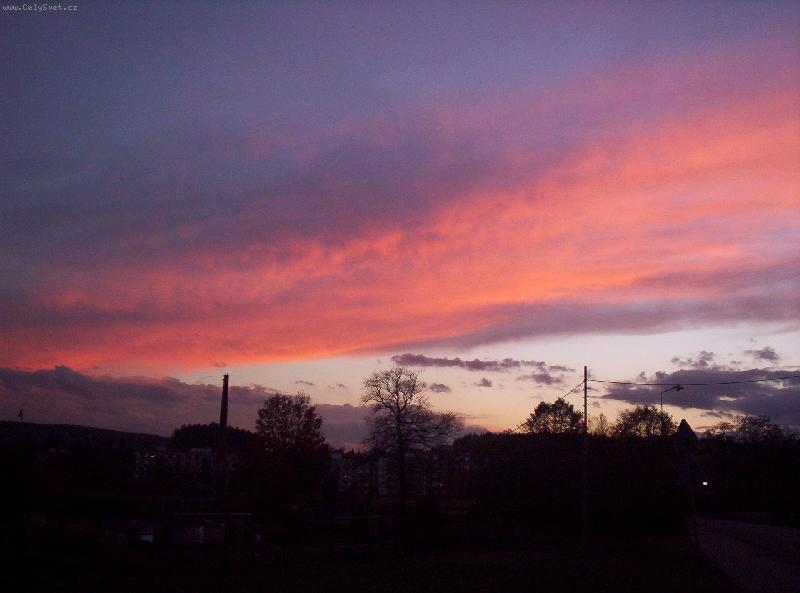 Foto: podve�ern� �erv�nky