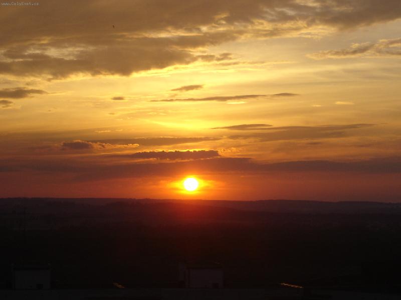 Foto: Nebe-Z�pad slunce