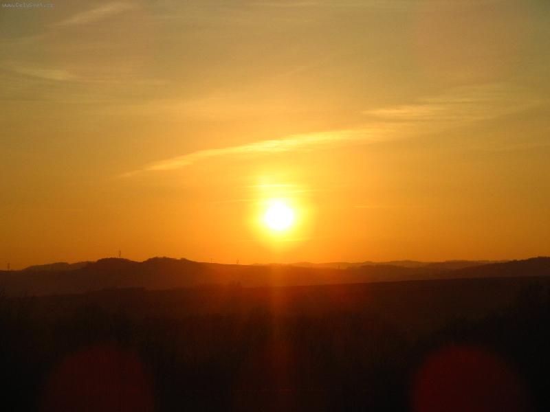 Foto: Fulneck� z�pad slunce