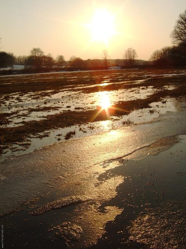 Foto: P��roda-jarn� slunce