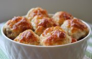 Recept online Zape�en� kuli�ky z mlet�ho masa se smetanovou om��kou